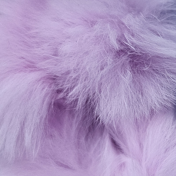 NWOT SKIMS Pink Fuzzy Claw Clip - Picture 2 of 5